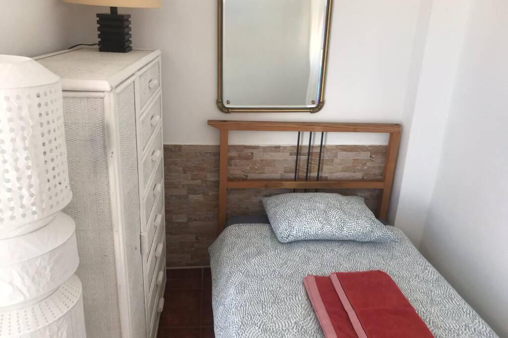 Apartamento Con Azotea Privada Para Parejas Y Familias كونيل ذي لا فرونتيرا المظهر الخارجي الصورة